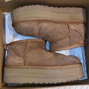 Used UGG Mini Boots